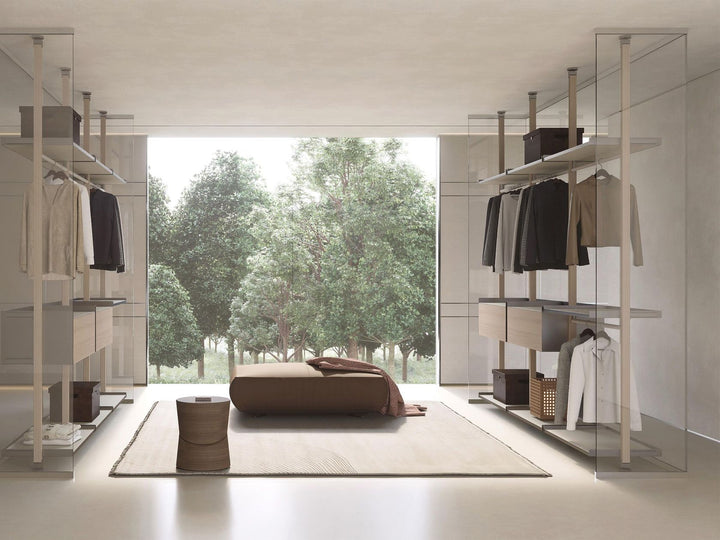 Walk-in closet Vertex com estrutura minimalista e elementos em vidro. Apenas na Bazar Mondiale